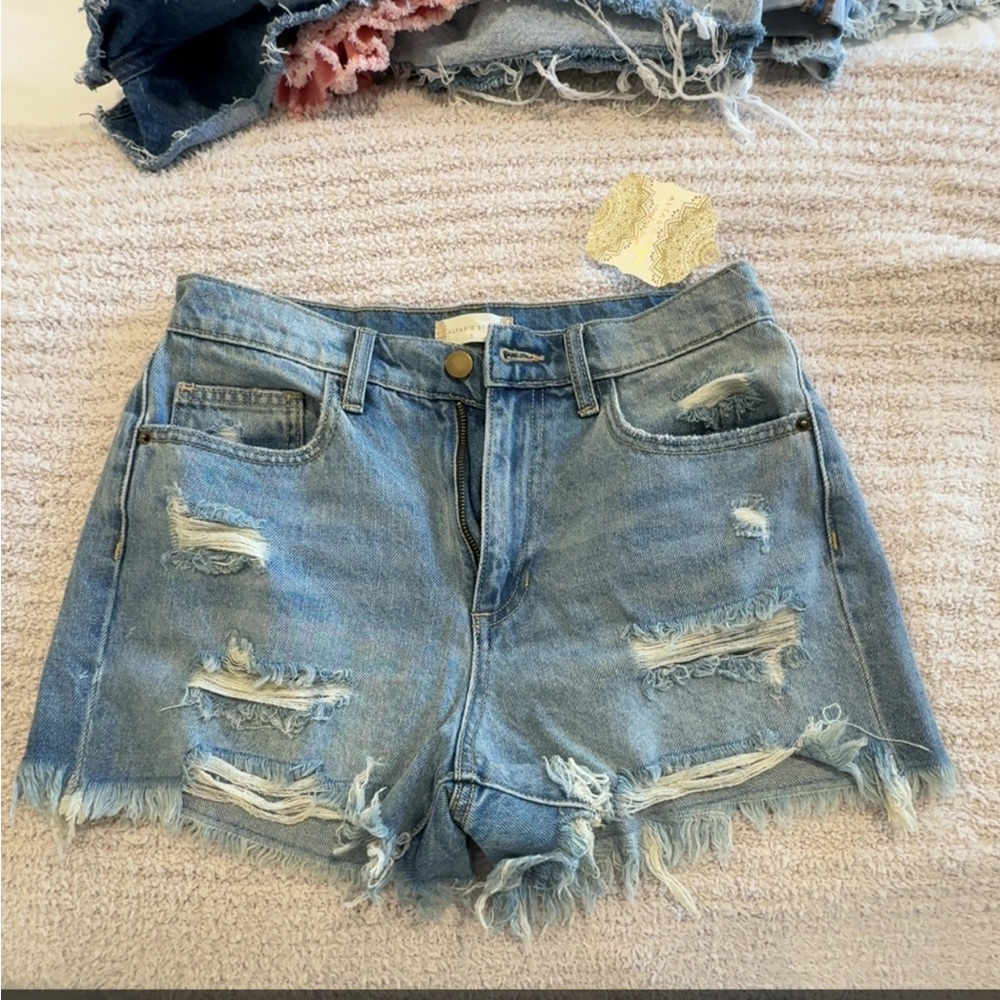 Altar’d state shorts